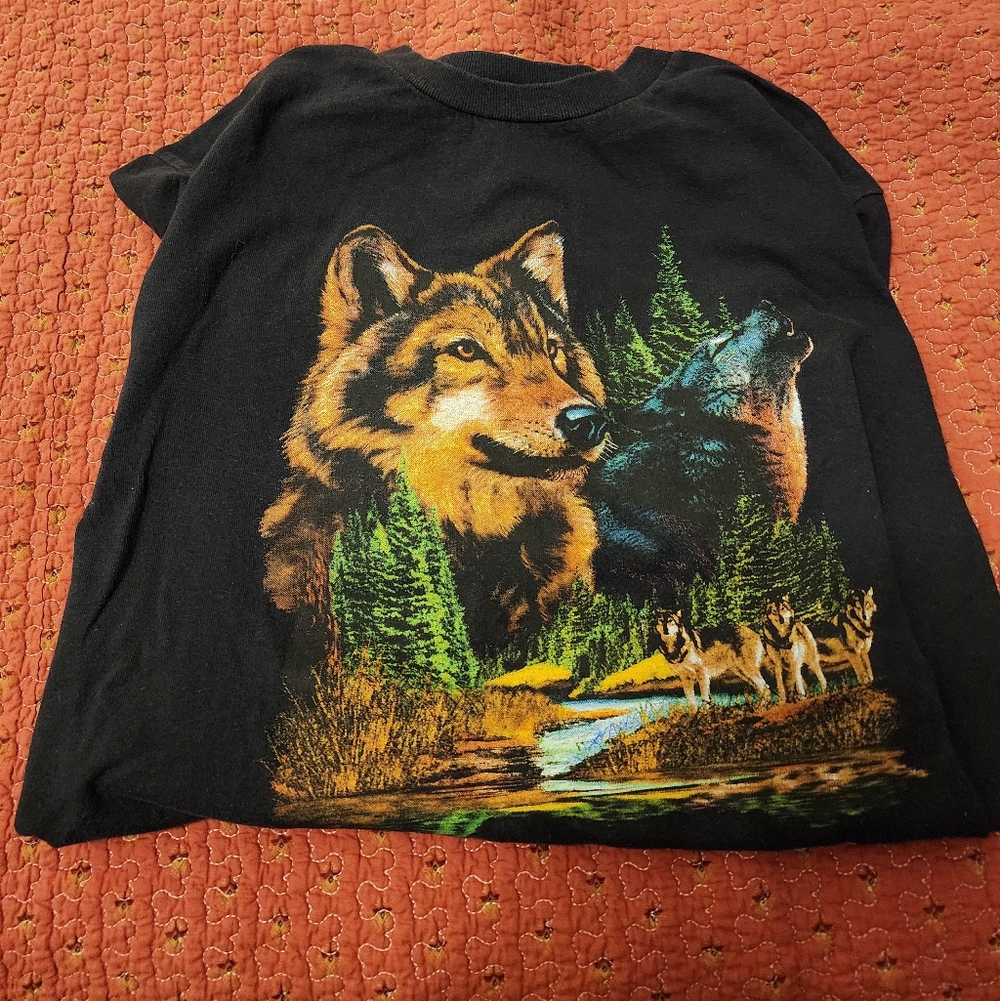 Vintage Wolf Tee